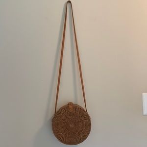 Street level round wicker bag